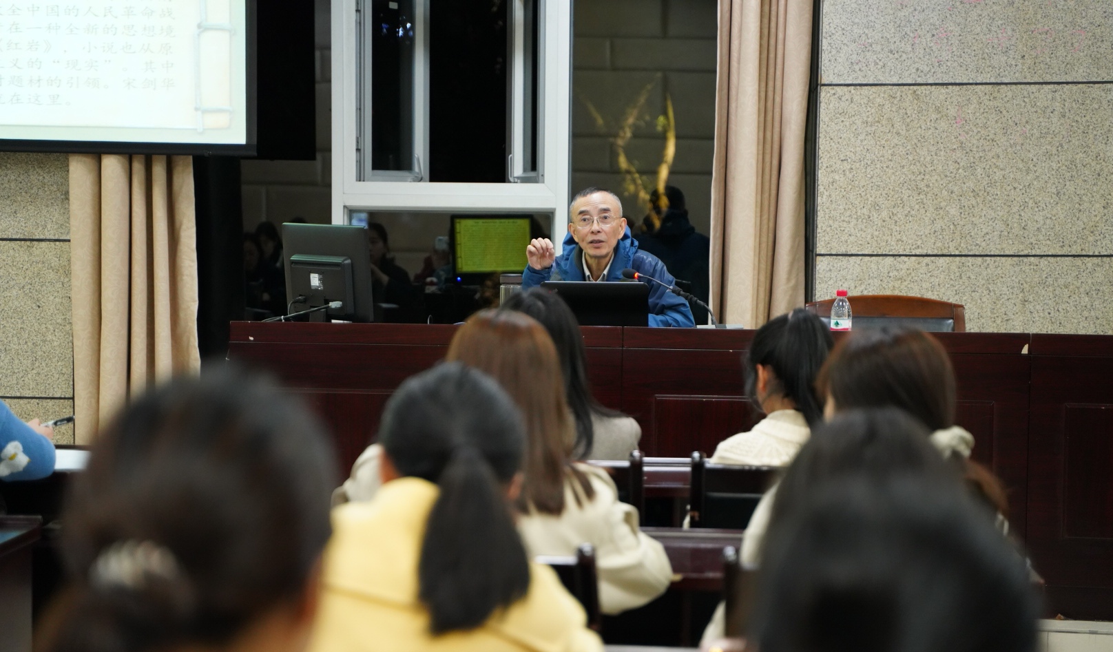 1617064110762050175.jpg 周晓风新闻图片1.jpg