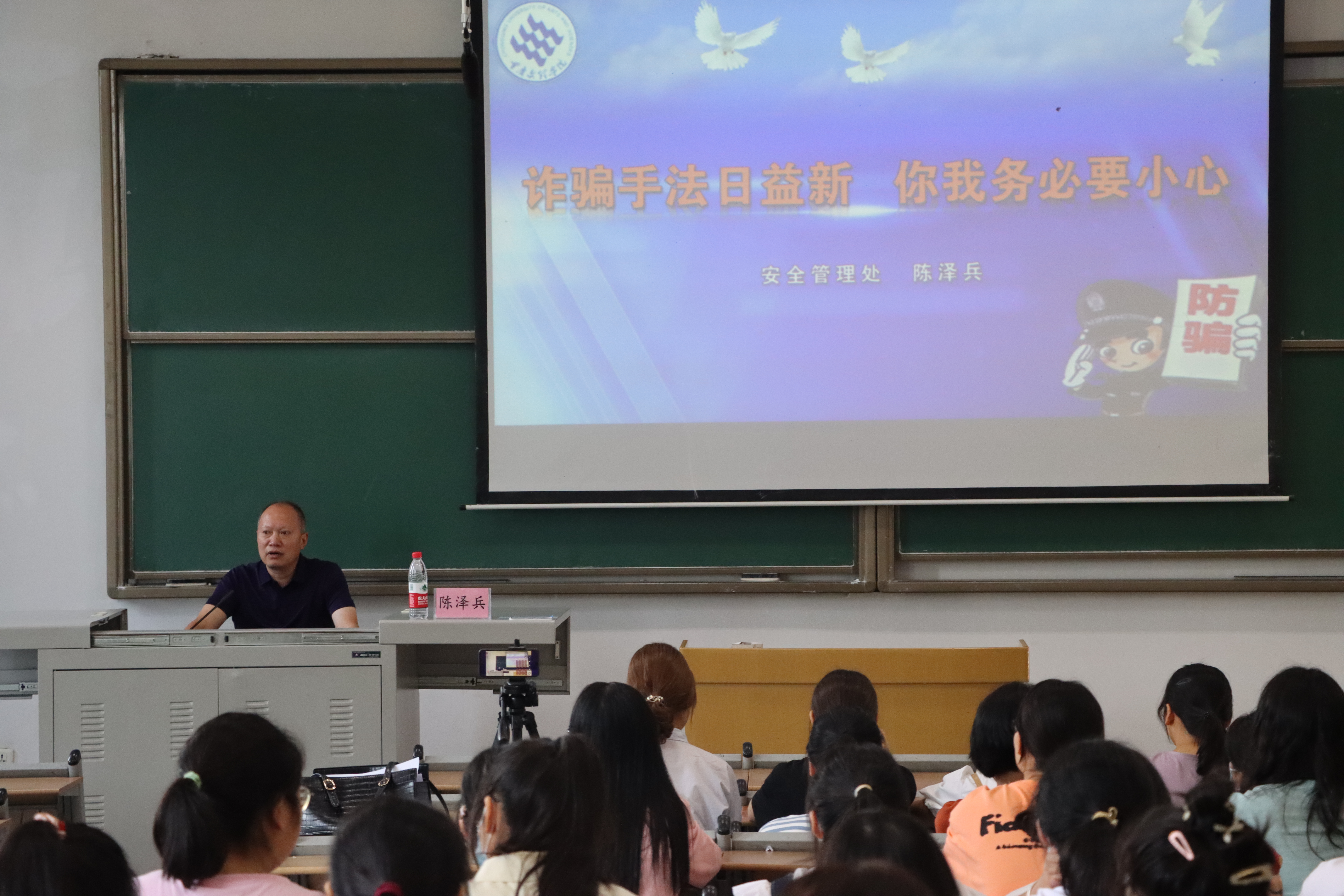 1631668140637088565.jpg IMG_3916.jpg