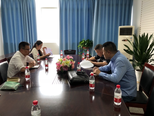 1525857799264085365.jpg IMG_0033.jpg